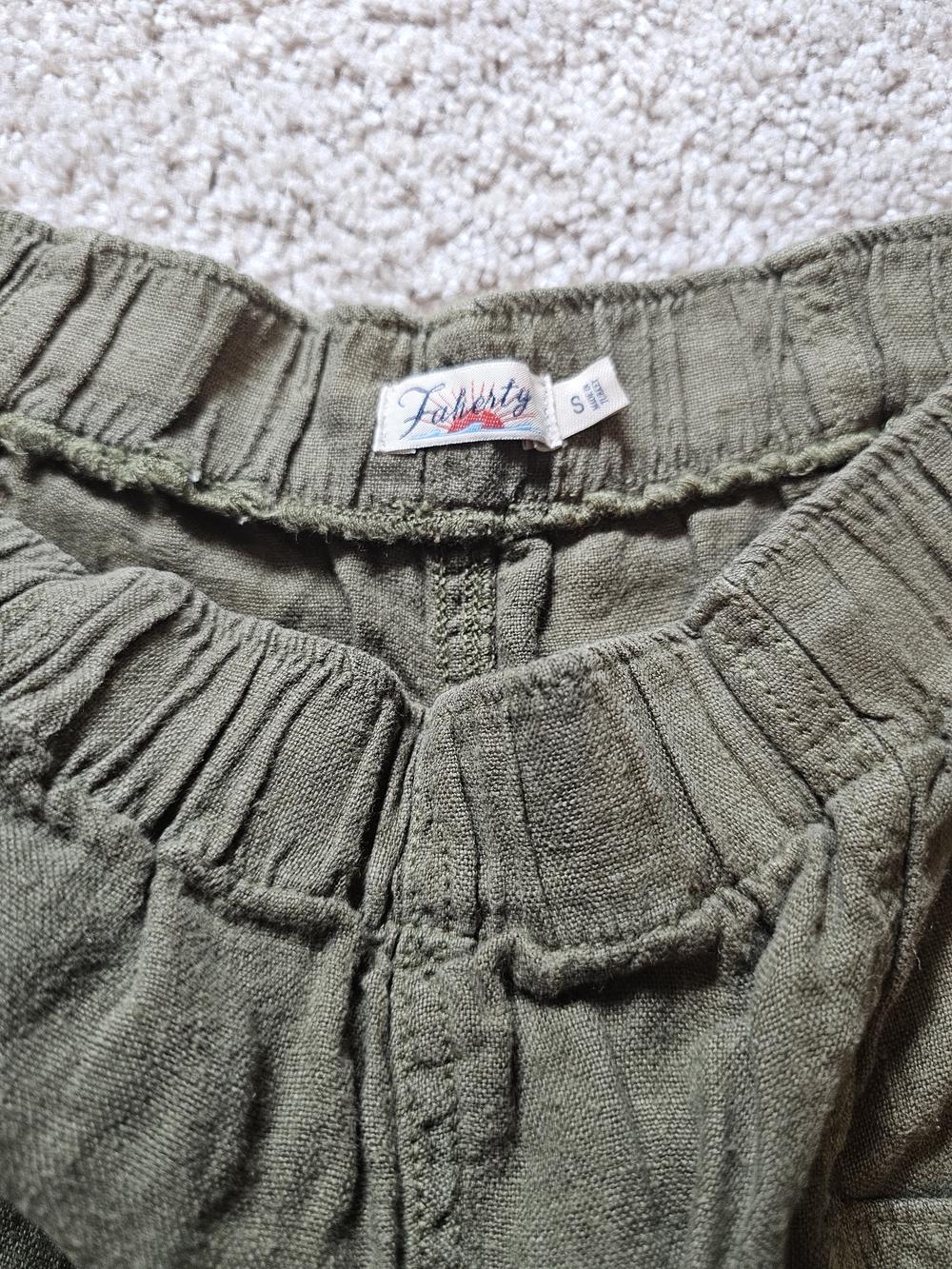Faherty Olive Green High-Waist Linen Shorts - Picture 2 of 4
